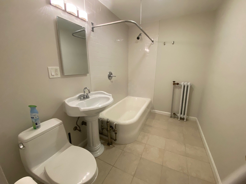 22 Chiswick Rd # 8