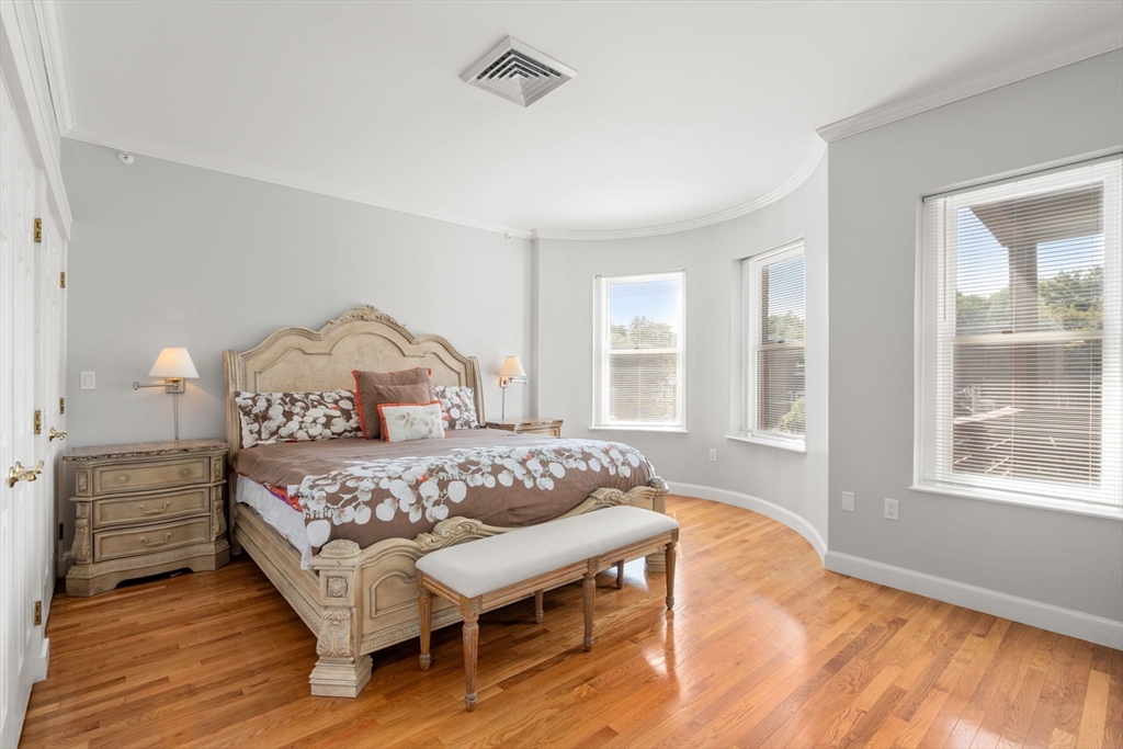 1869 Beacon St # 4
