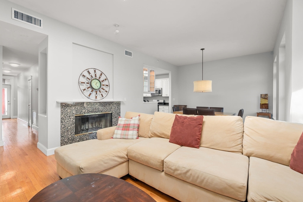 1869 Beacon St # 4