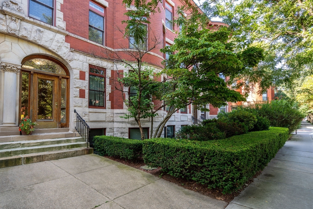 1869 Beacon St # 4