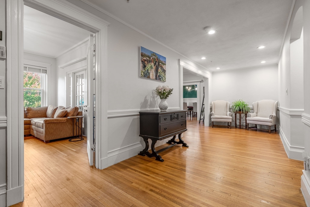 195 Saint Paul St # 3