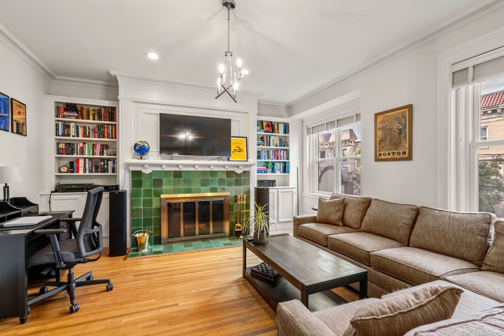 195 Saint Paul St # 3
