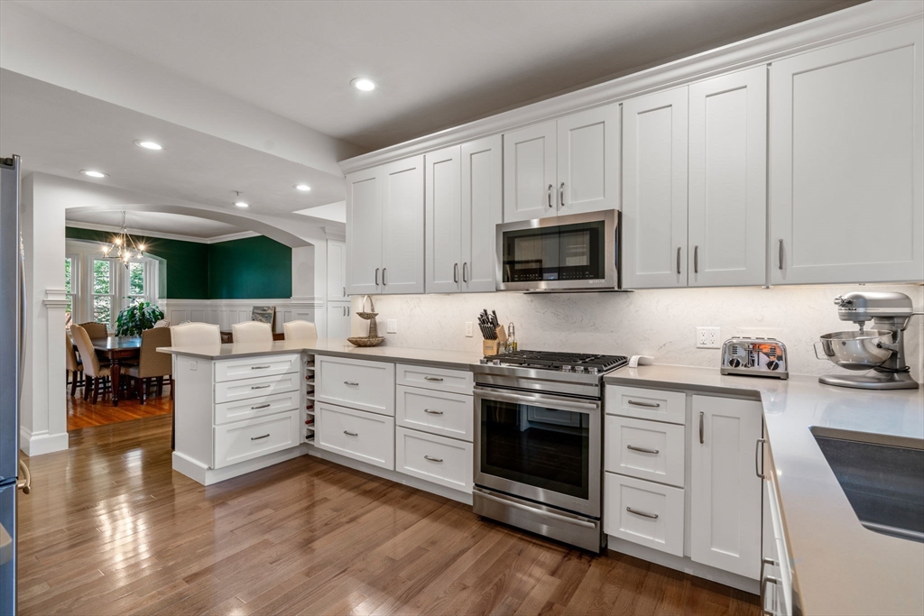 195 Saint Paul St # 3