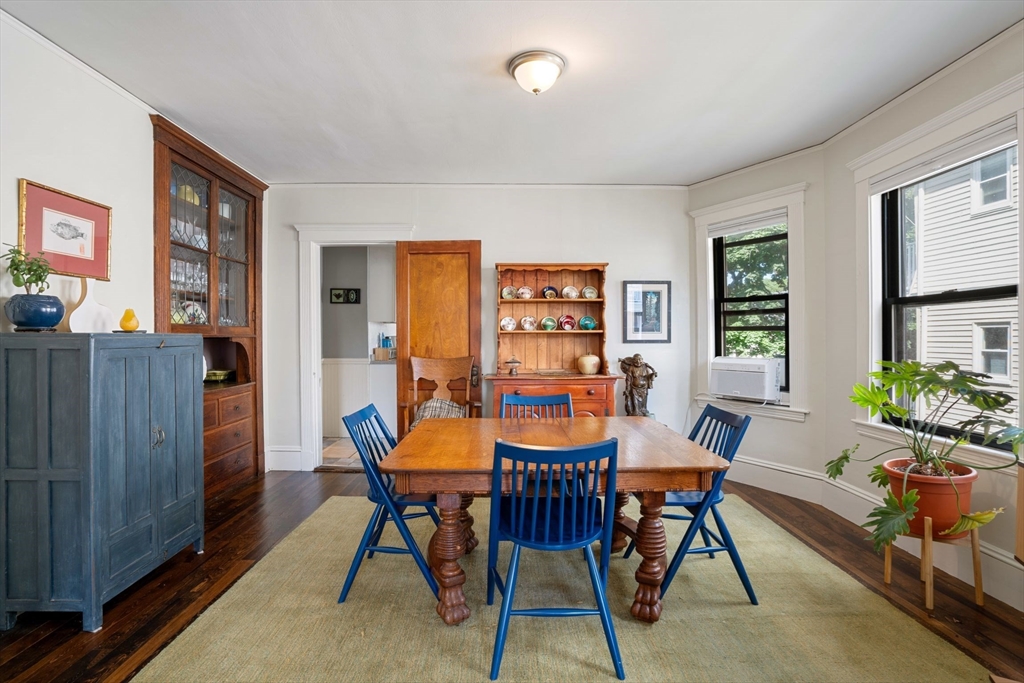 69 Bradfield Ave # 1