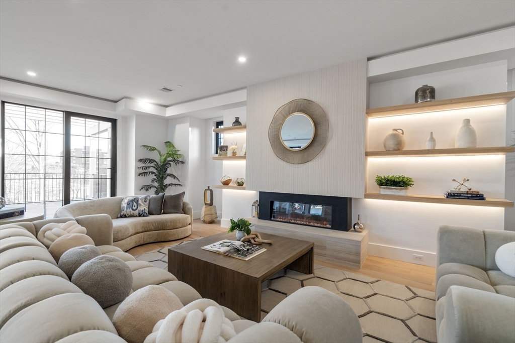 55 Green Street # 3