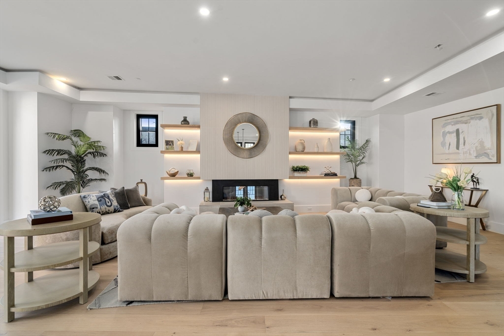 55 Green Street # 3