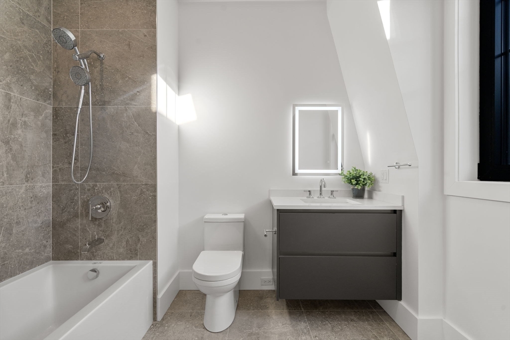 55 Green Street # 3