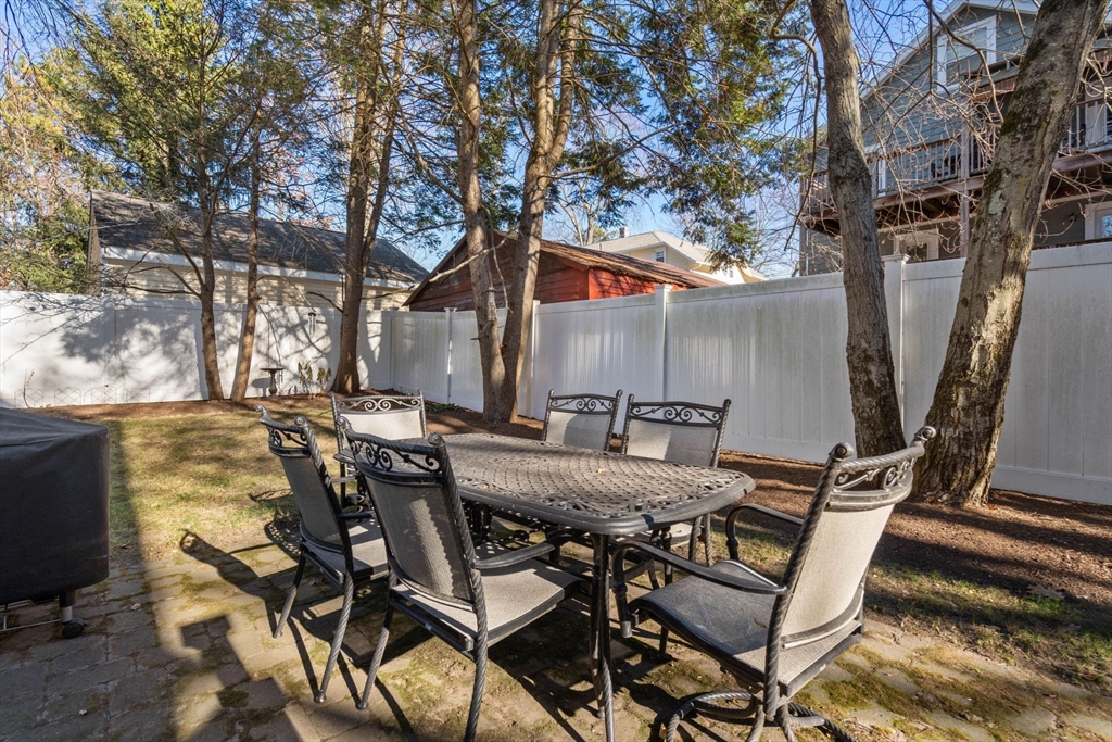 11 Glenland Road