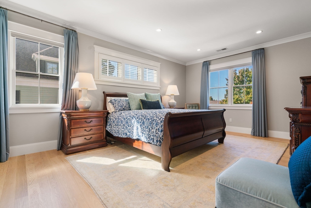46 Landseer St