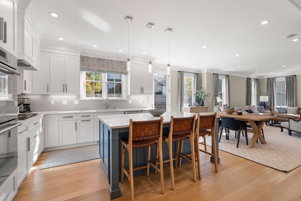 46 Landseer St