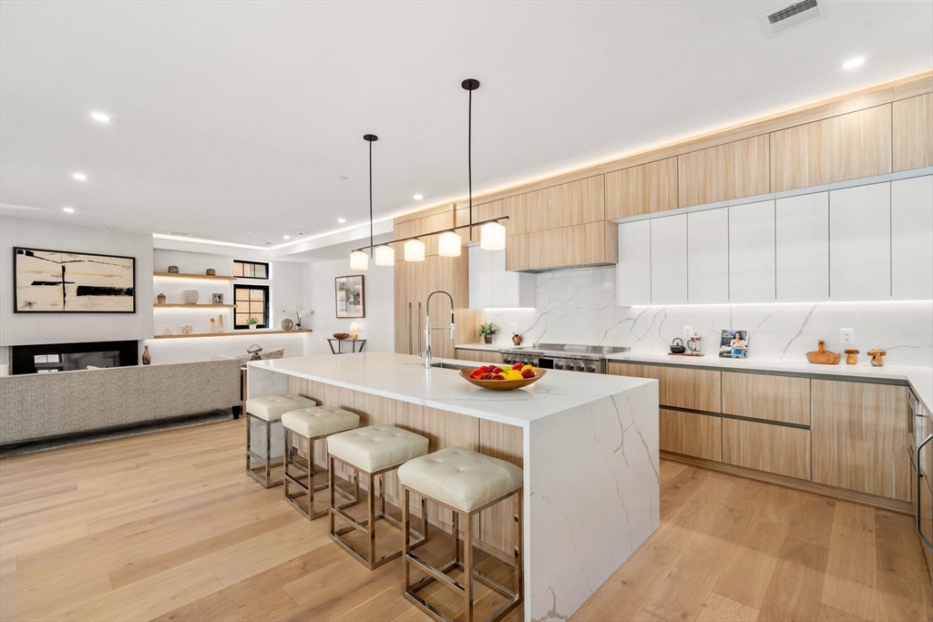 55 Green Street # 1