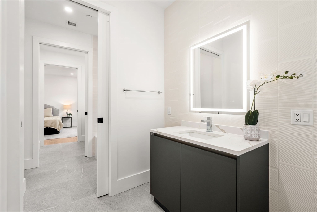 55 Green Street # 1