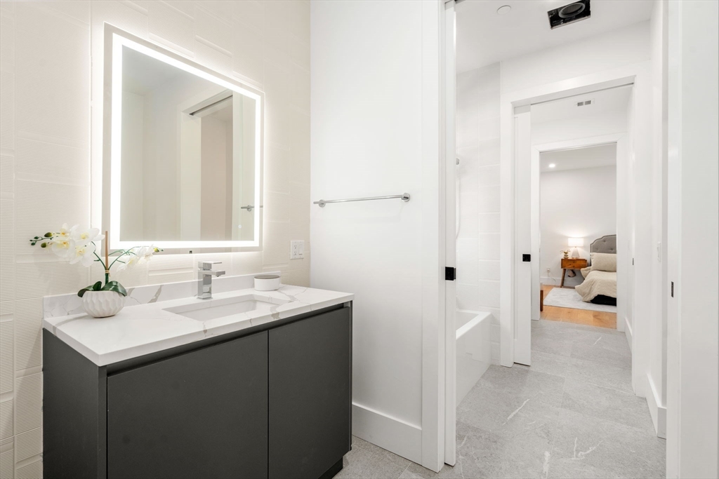 55 Green Street # 1