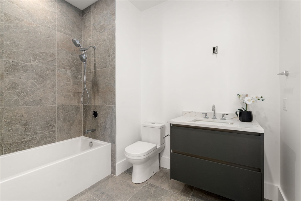 55 Green Street # 1