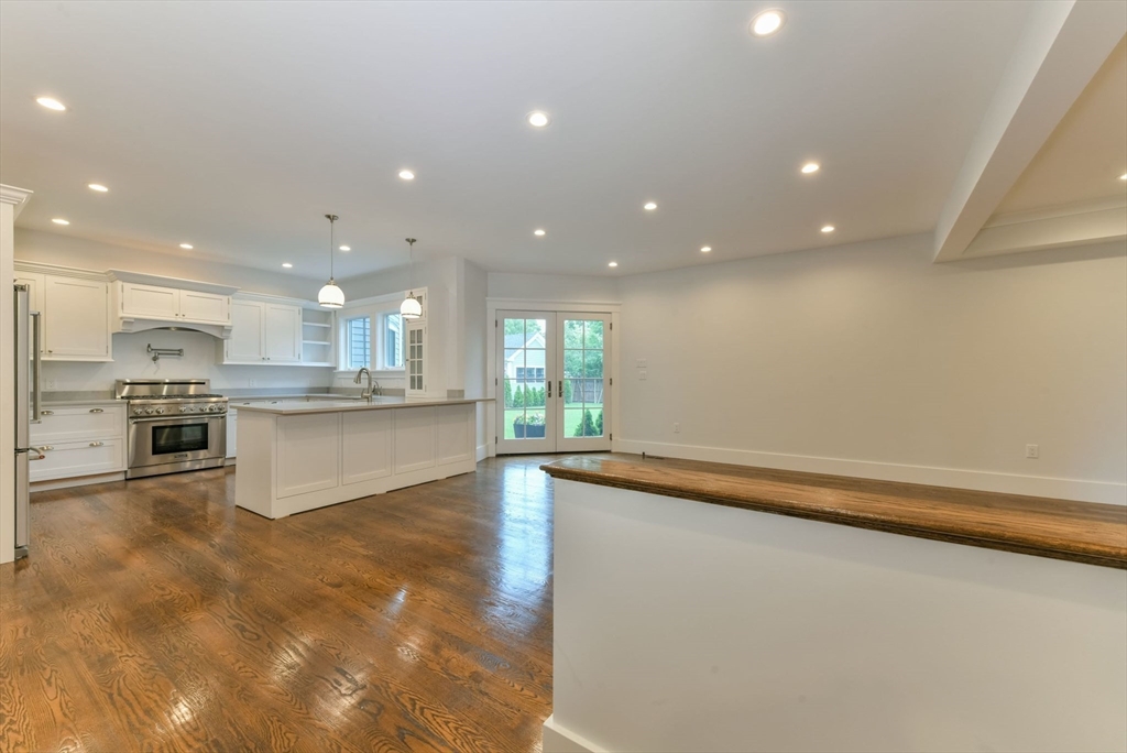 28 Sumner # 28