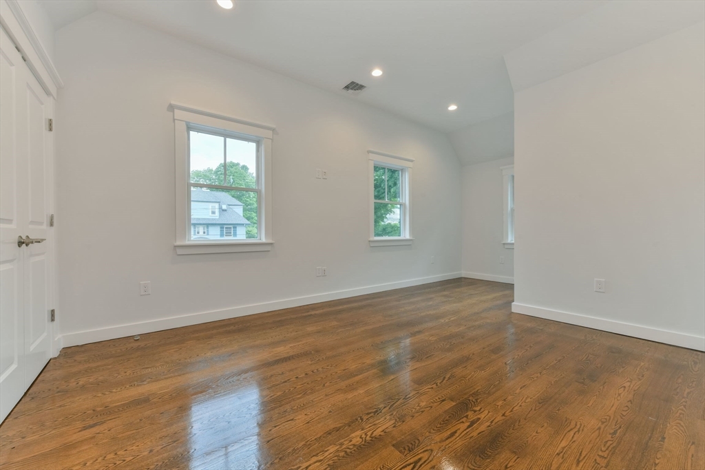 28 Sumner # 28
