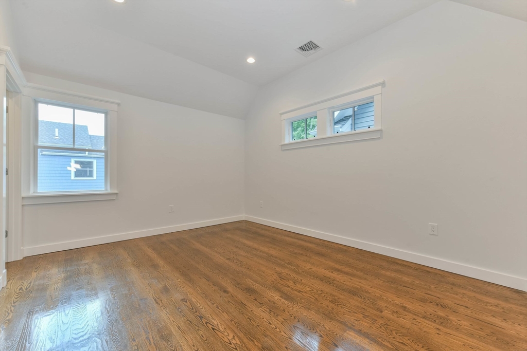 28 Sumner # 28