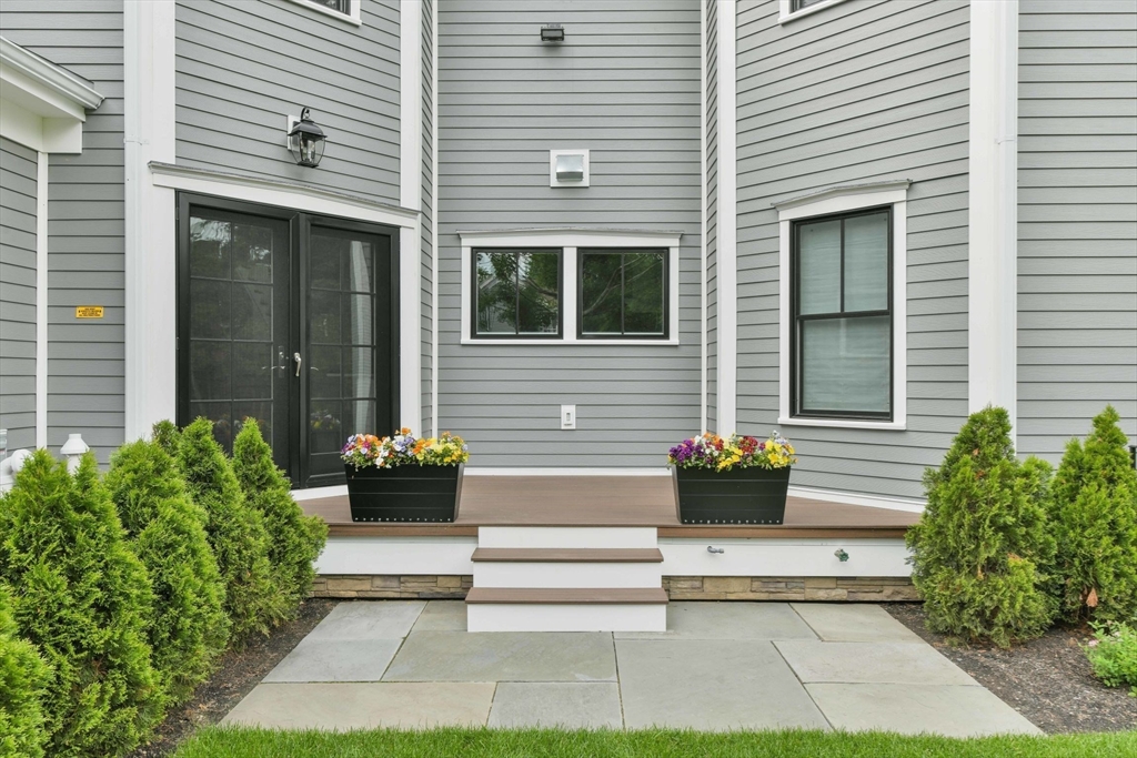 28 Sumner # 28