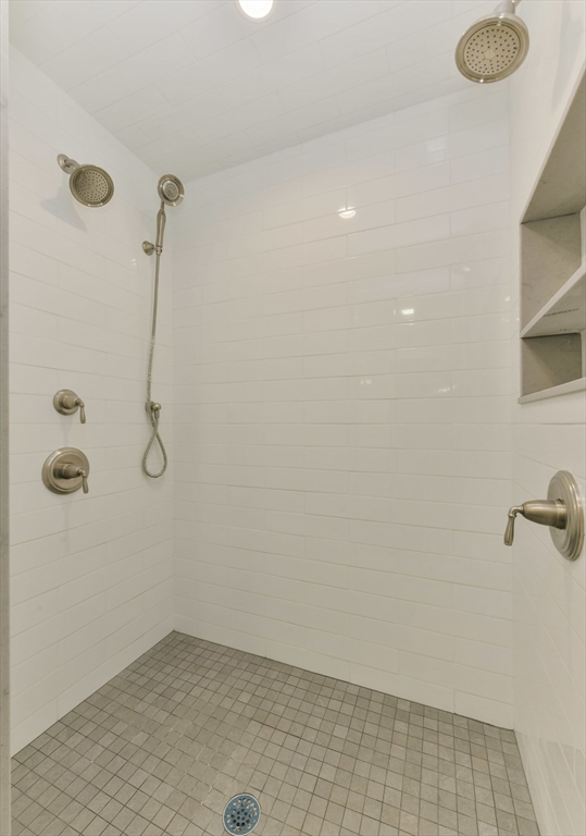 28 Sumner # 28