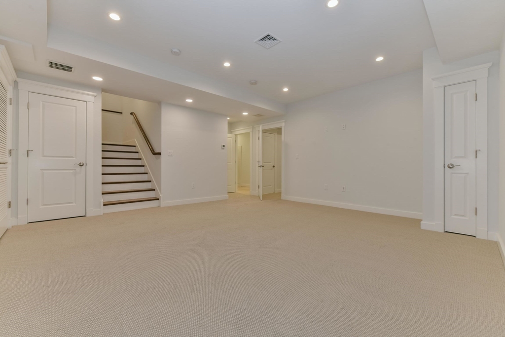 28 Sumner # 28