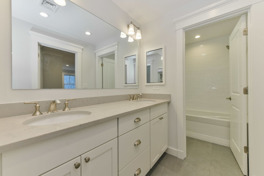 28 Sumner # 28