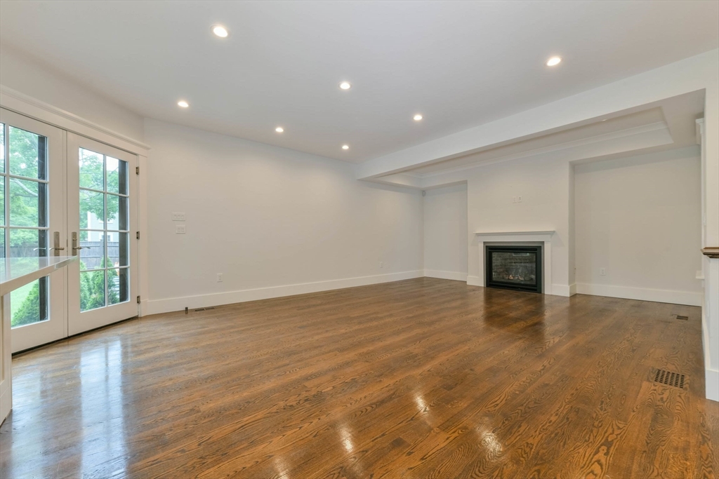 28 Sumner # 28
