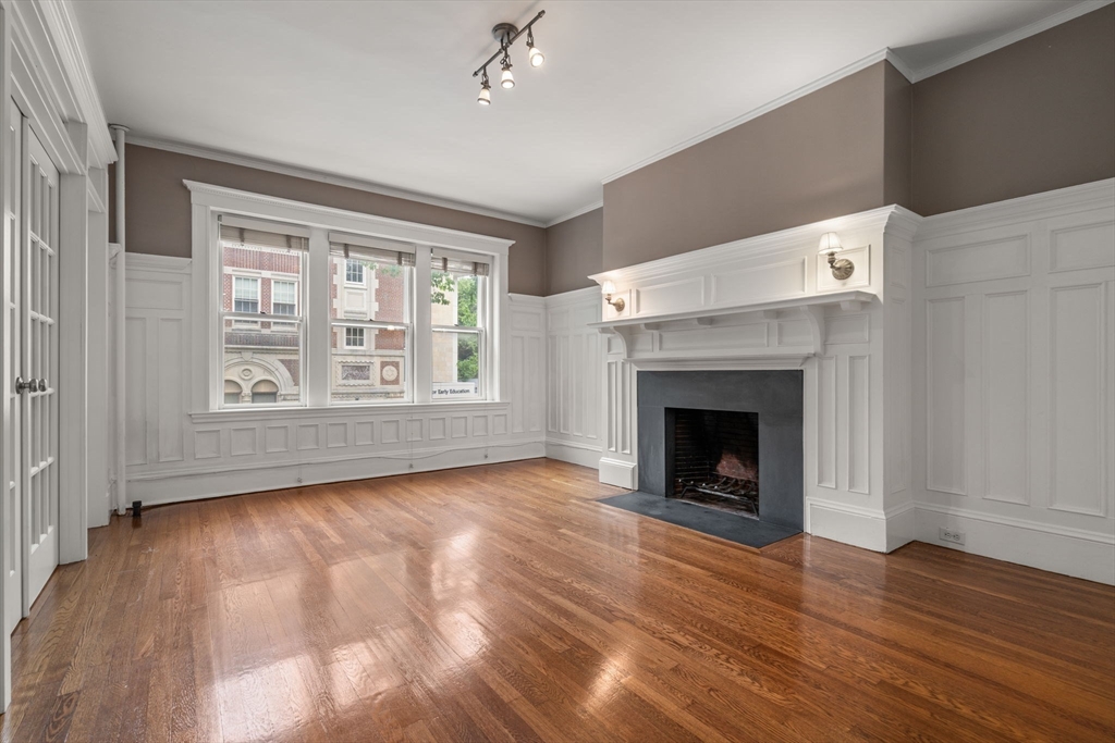 76 Marshal St # 2
