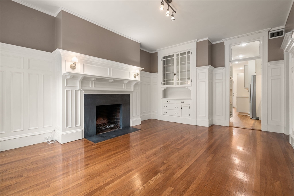 76 Marshal St # 2