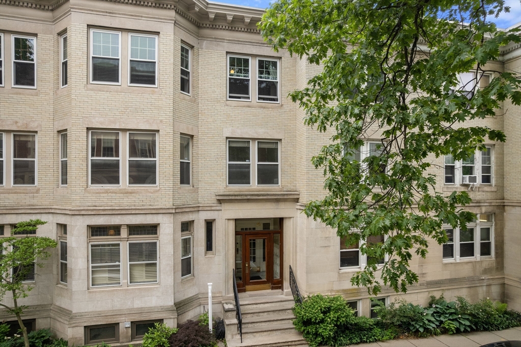 76 Marshal St # 2