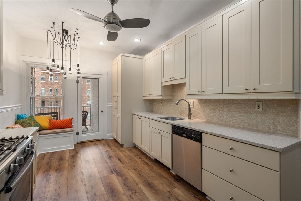 76 Marshal St # 2
