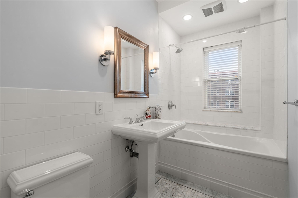 76 Marshal St # 2