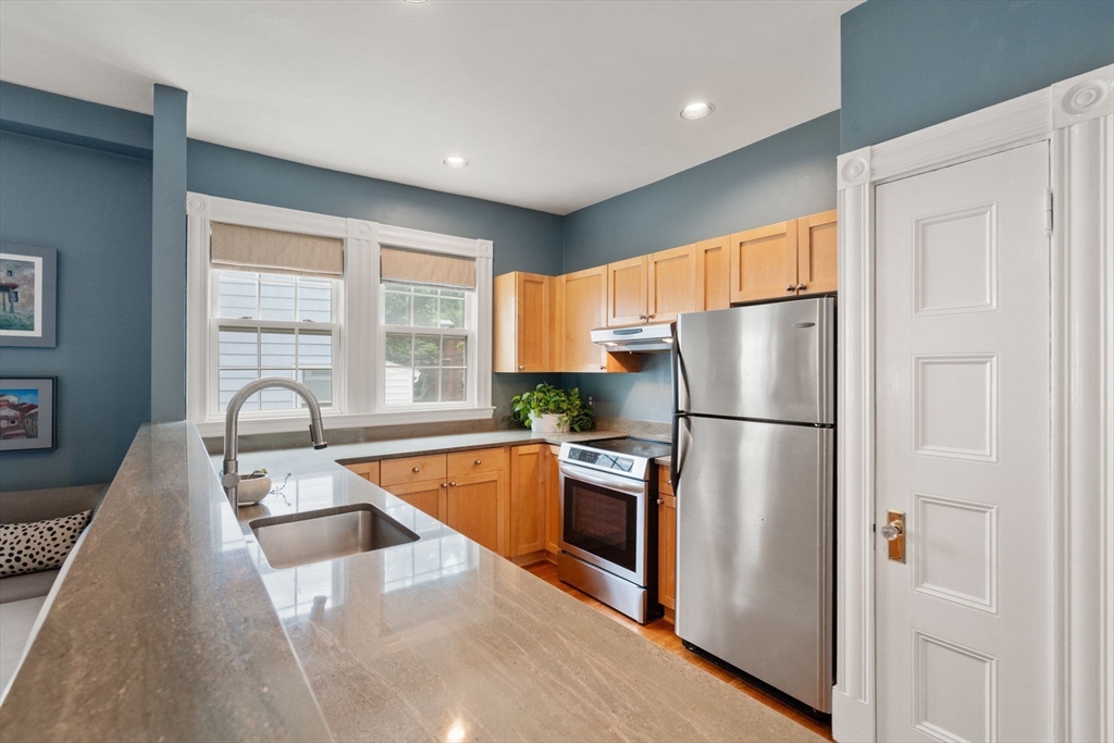 16 Colliston Rd # 1