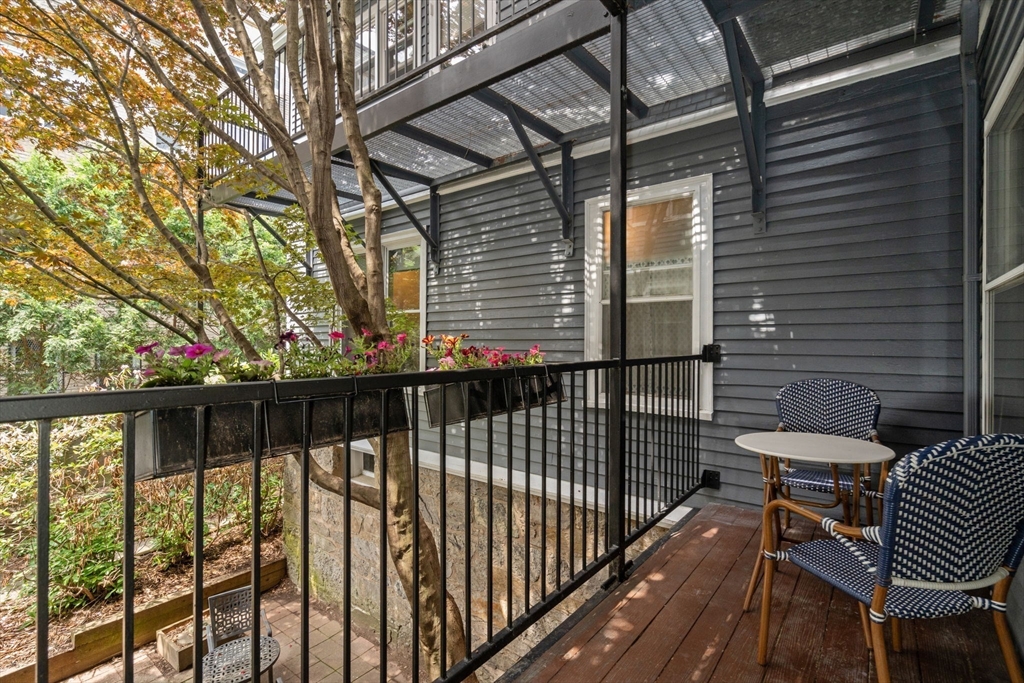 16 Colliston Rd # 1