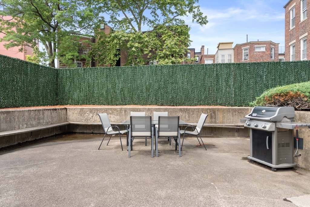 28 Parkman St # 4