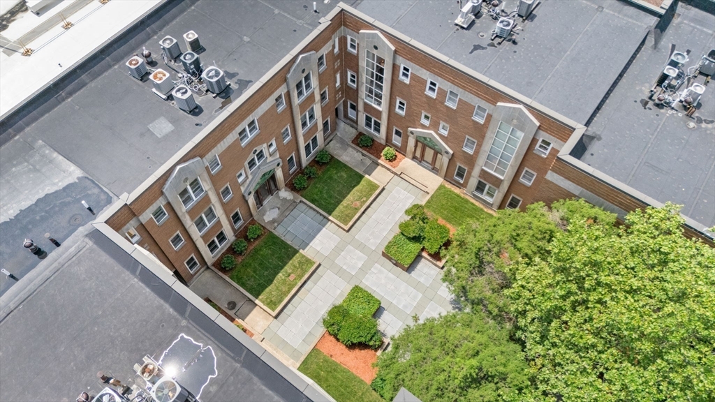 28 Parkman St # 4
