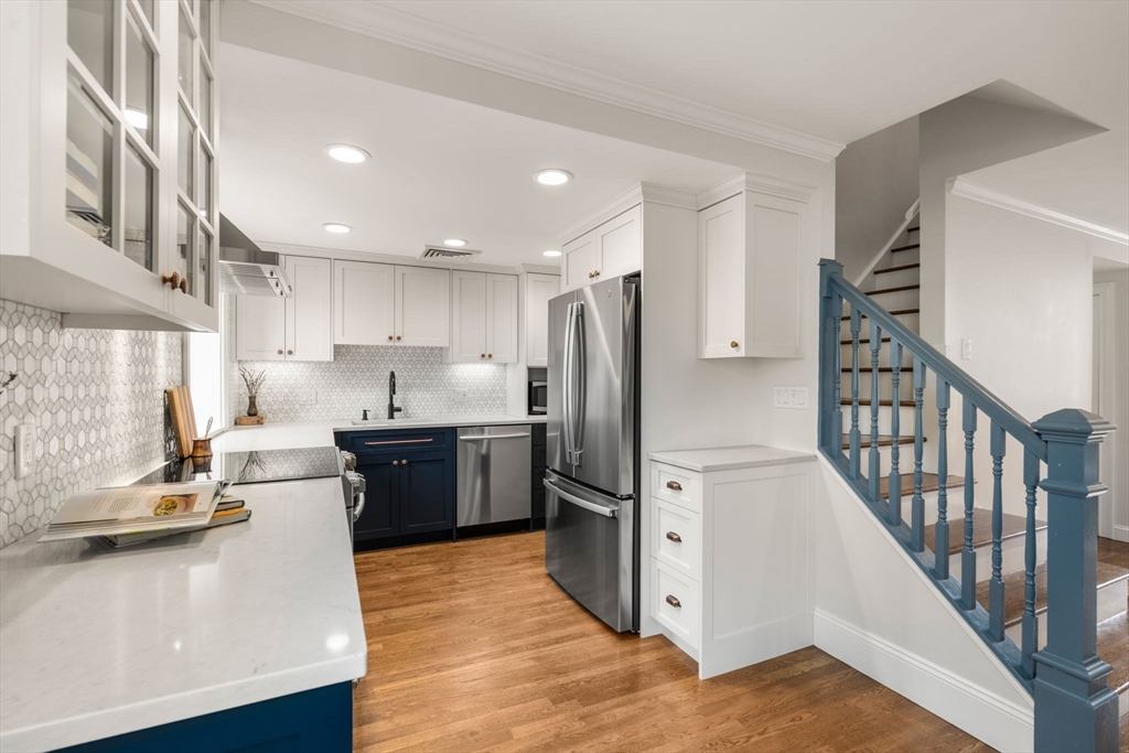 28 Parkman St # 4