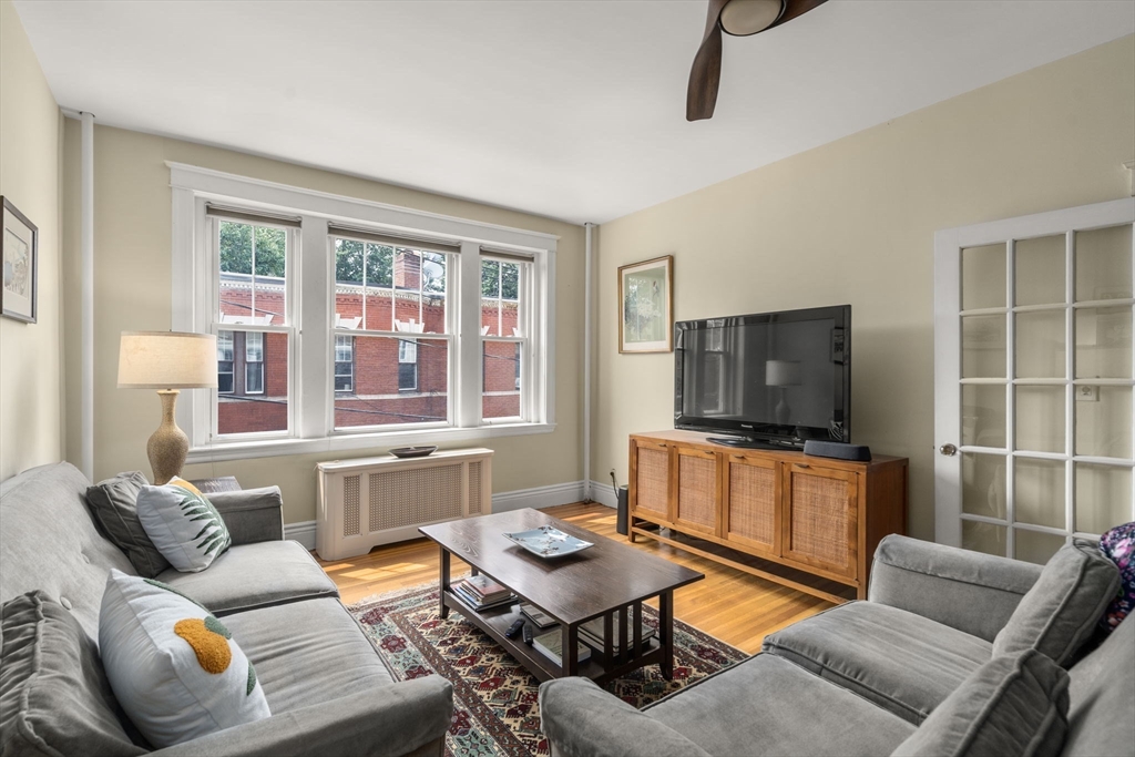 5 Colliston Rd # 4 Unit: 5-4