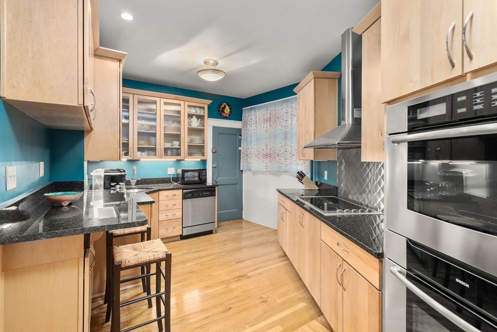 5 Colliston Rd # 4 Unit: 5-4