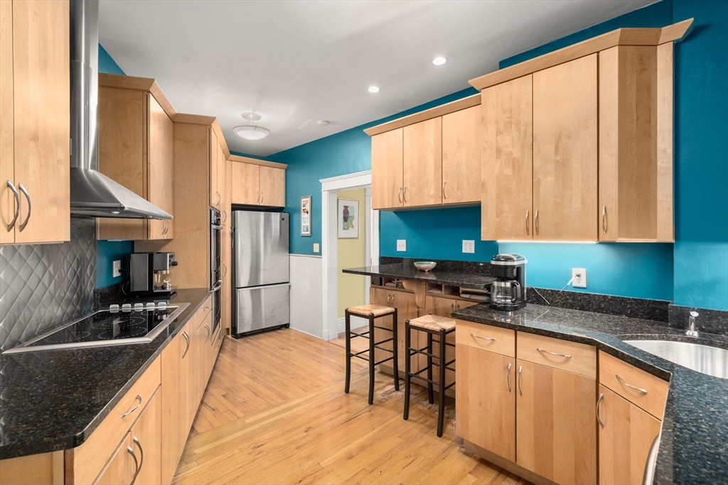 5 Colliston Rd # 4 Unit: 5-4
