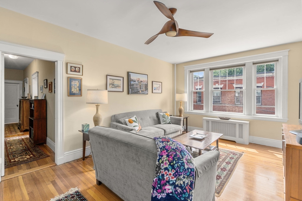 5 Colliston Rd # 4 Unit: 5-4