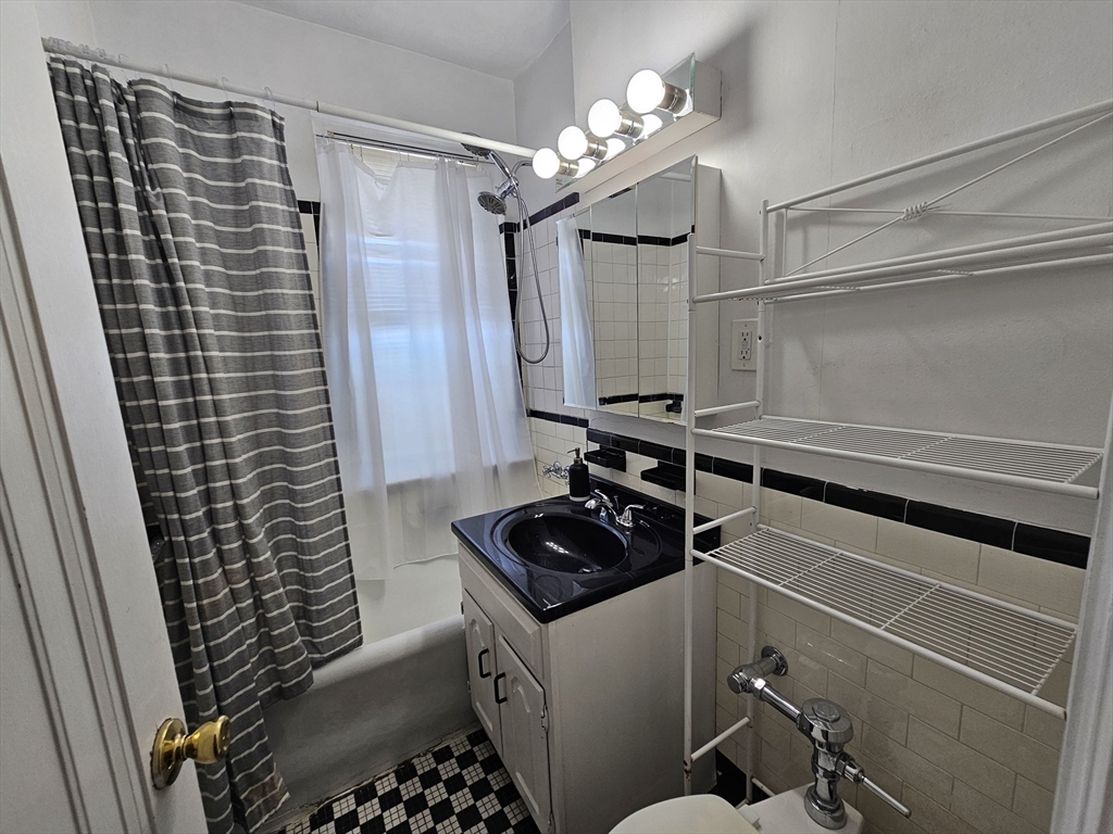 137 Englewood Ave # 32