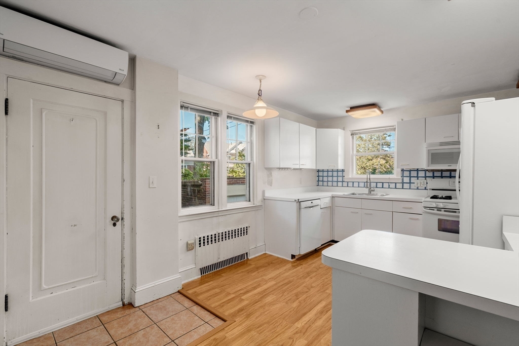 9 Greenough St