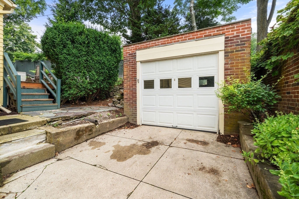 9 Greenough St