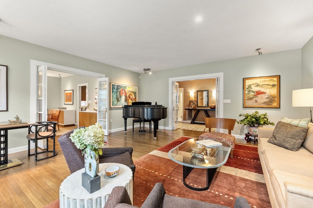 17 James St # 1