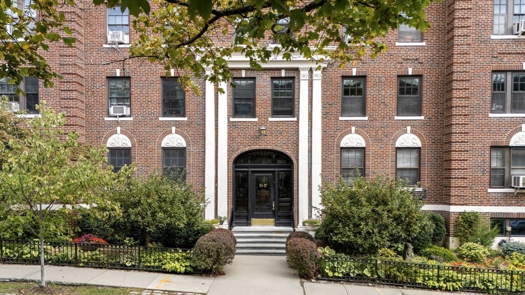 17 James St # 1
