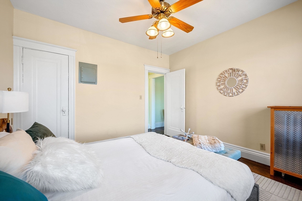 1758 Commonwealth Ave # 12