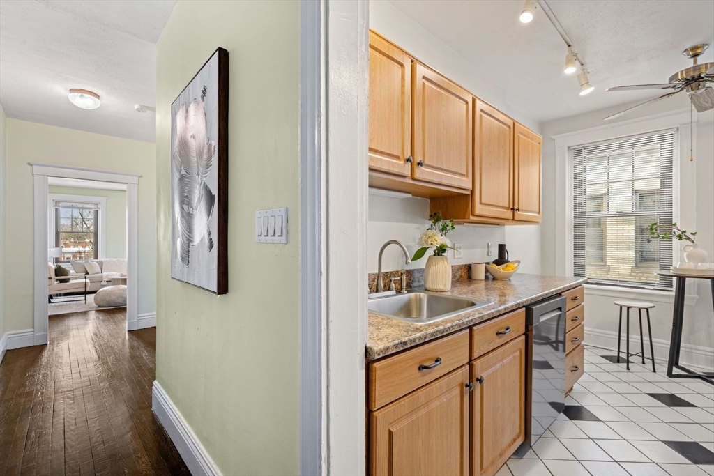 1758 Commonwealth Ave # 12
