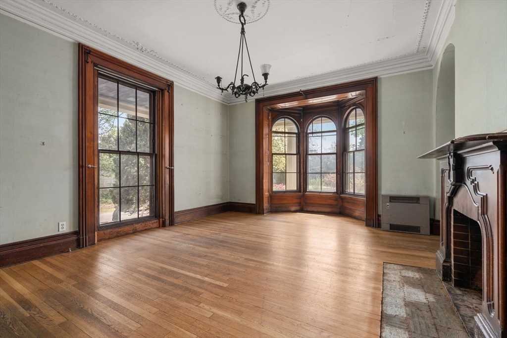 19 Linden Street