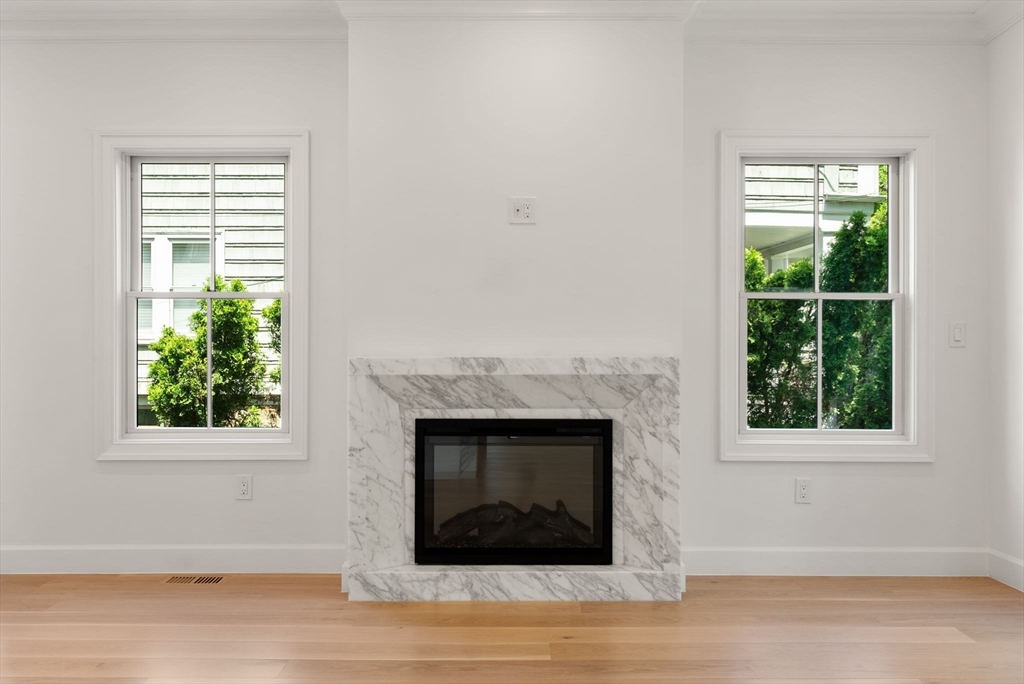 18 Naples Rd