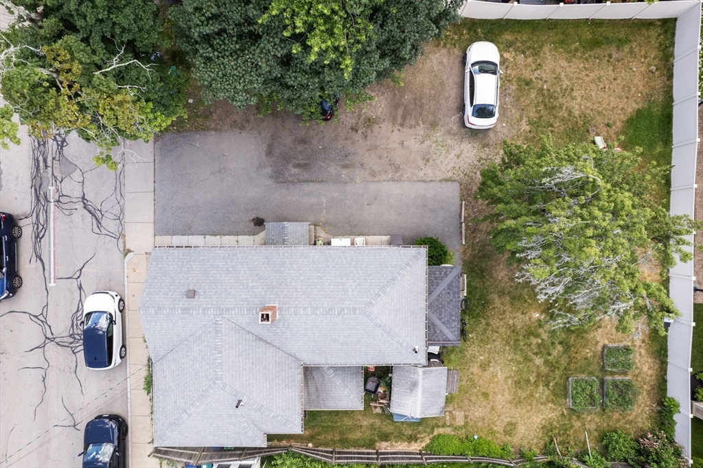 35 Middle St
